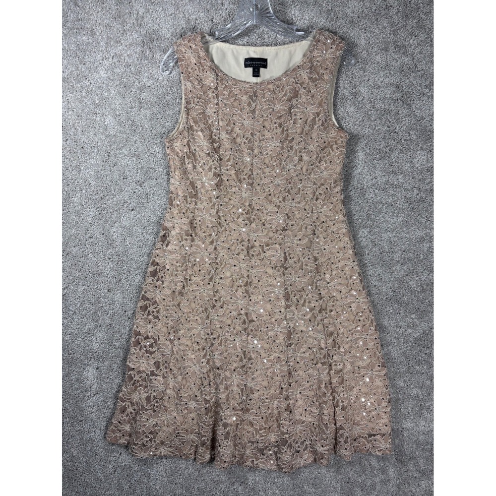 Connected Apparel Dress Size 10 Beige Lace‎ Sleeveless Sequined Party Cocktail